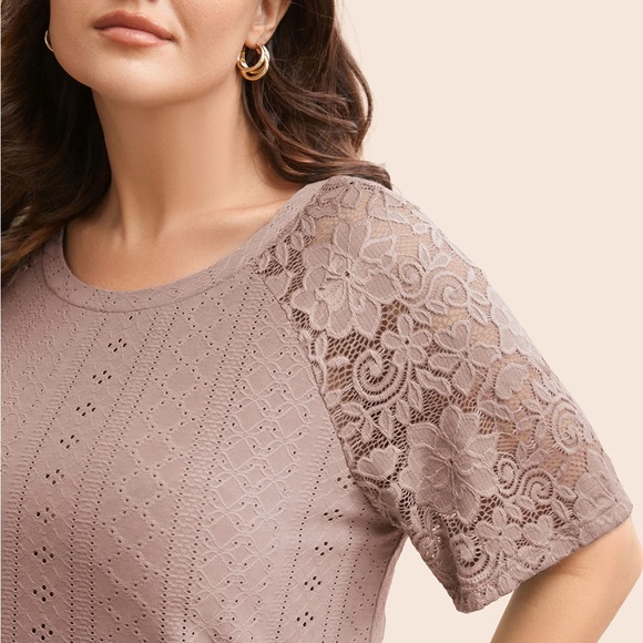 BloomChic Dusty Pink Women's Short Sleeve Lace Top Size 26 New - Picture 3 of 7